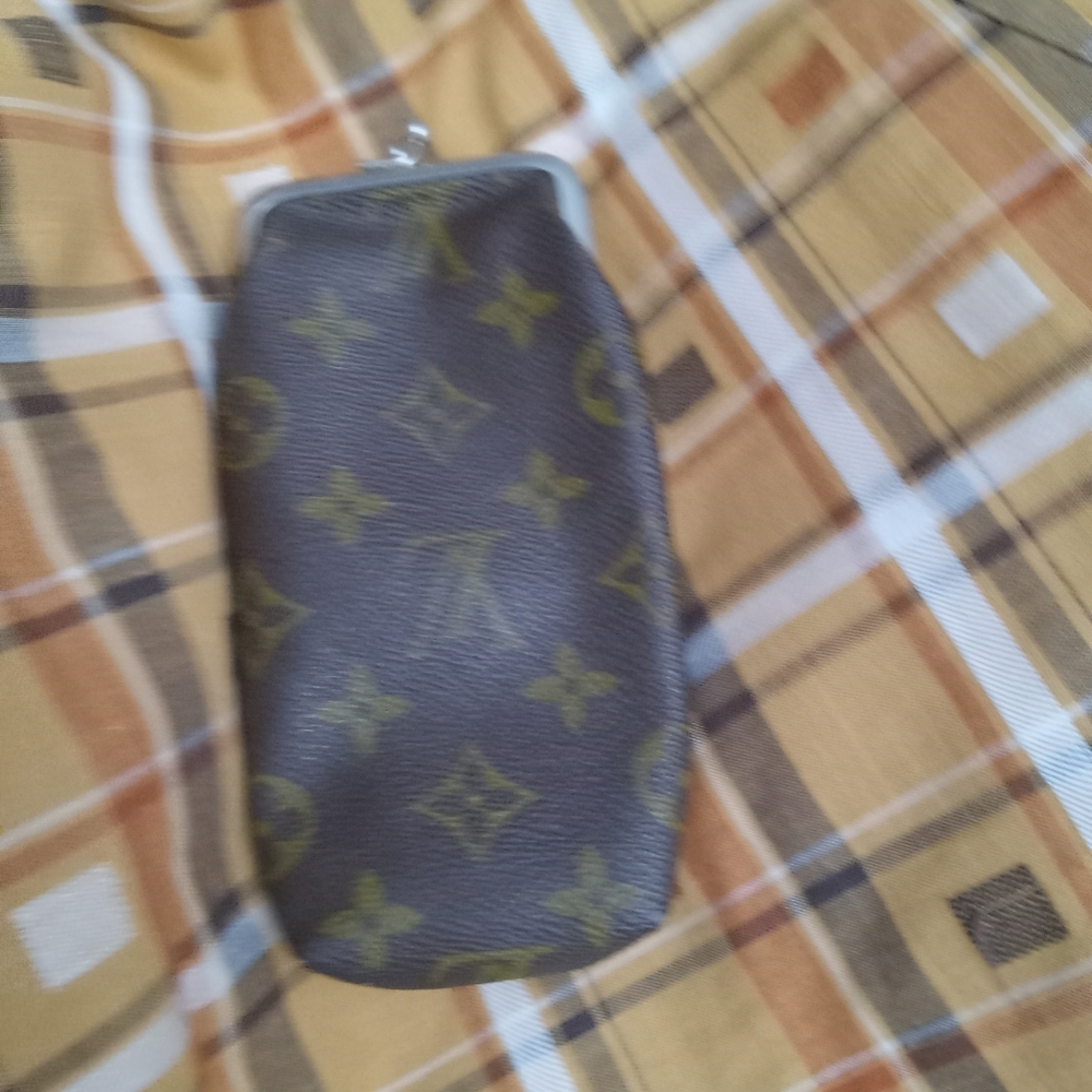 Vintage Louis Vuitton Kisslock Eyeglass Case